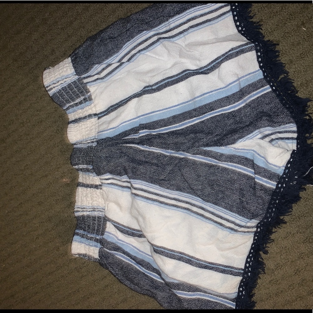 Striped linen shorts